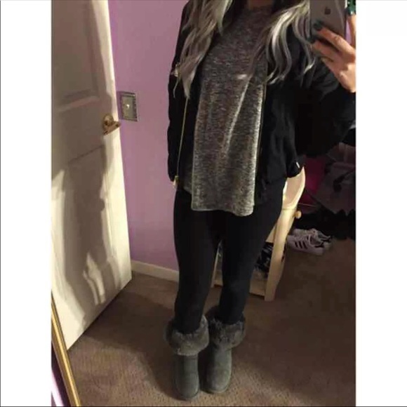 UGG Bailey Button Triplet Boot Tall Grey 7 - Picture 4 of 6